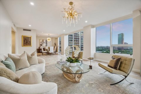 5100 San Felipe Street #164E